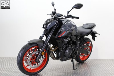 YAMAHA MT-07 Storm Fluo