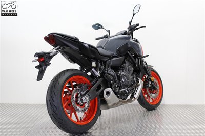 YAMAHA MT-07 Storm Fluo