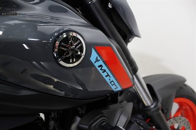 YAMAHA MT-07 Storm Fluo