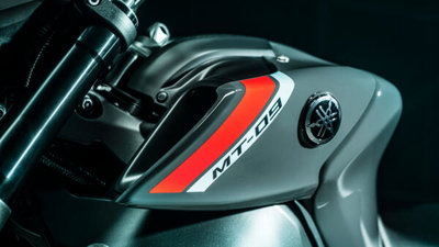 YAMAHA MT-09 Tech Black
