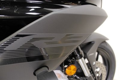 YAMAHA YZF-R3 Midnight Black