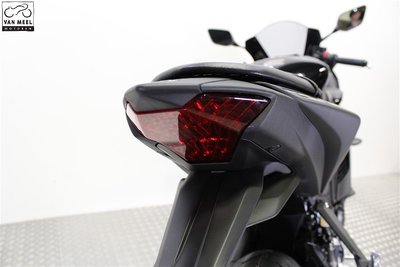 YAMAHA YZF-R3 Midnight Black