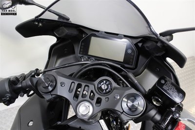 YAMAHA YZF-R3 Midnight Black