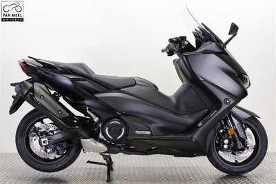 YAMAHA TMAX 560 Sword Grey huurmotor