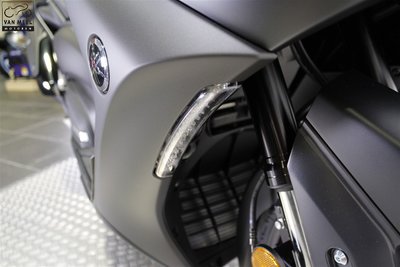 YAMAHA TMAX 560 Sword Grey huurmotor