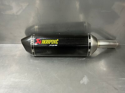 Akrapovic slip-on Yamaha FZ-8 ('10-'15)