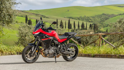 YAMAHA TRACER 7