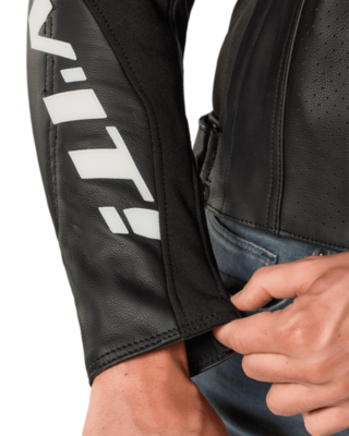 REVIT Motorjas Quadratic