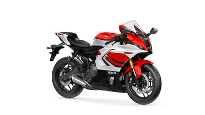 YAMAHA R7 