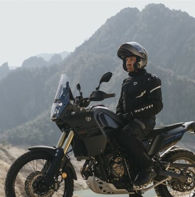SHOEI NEOTEC 3 Breeze TC-2