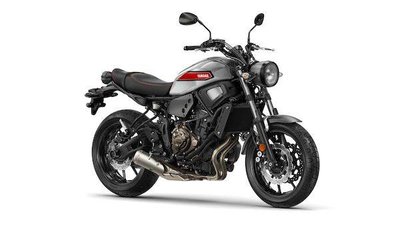 YAMAHA XSR700